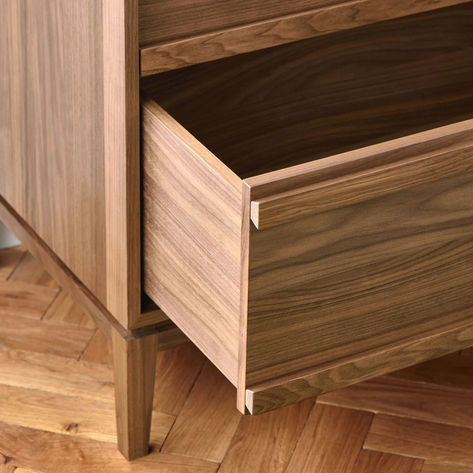 Nordwyn Chest of Drawers  - Solid Walnut/Teak/Oak Wood (Tall) - Image 4
